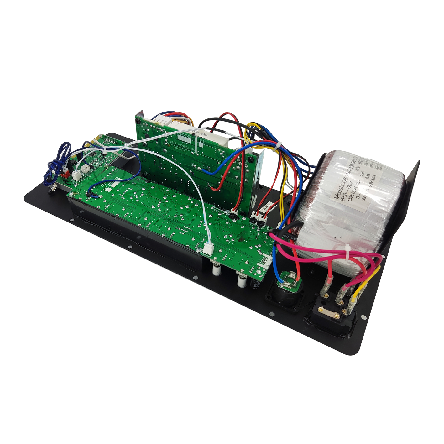 مضخم صوت متعدد القنوات فئة AB PL67